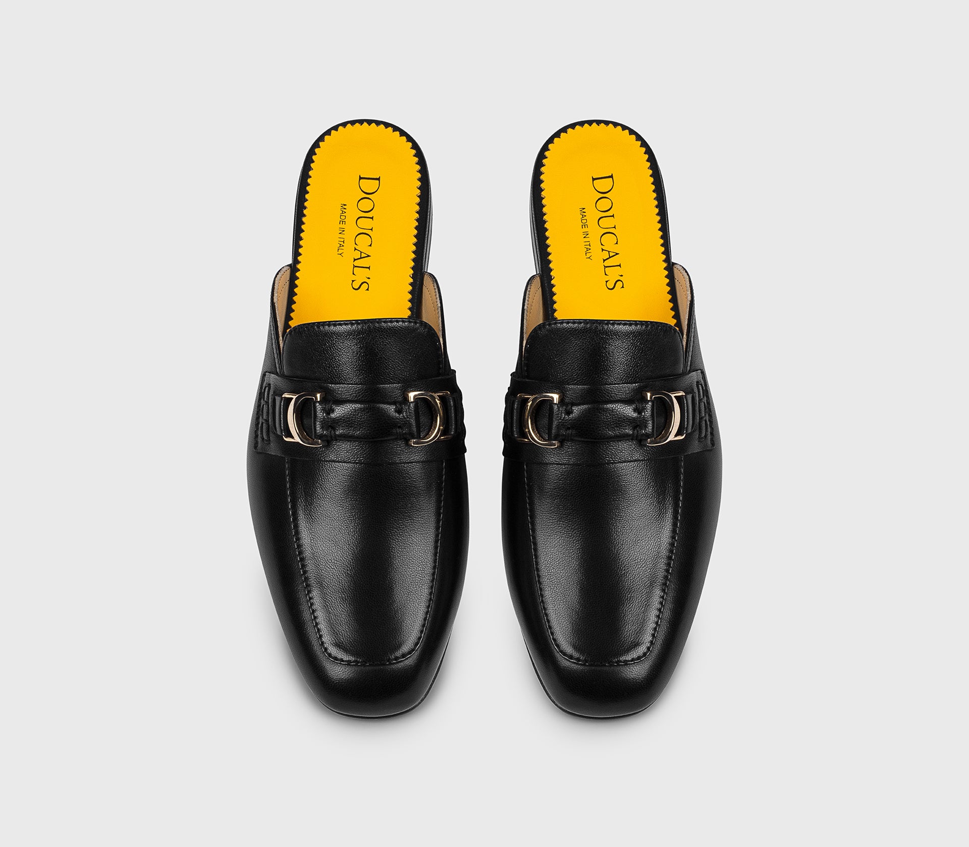 DD8779MAENUF279NN00 - Sabot con accessorio in metallo in pelle nero