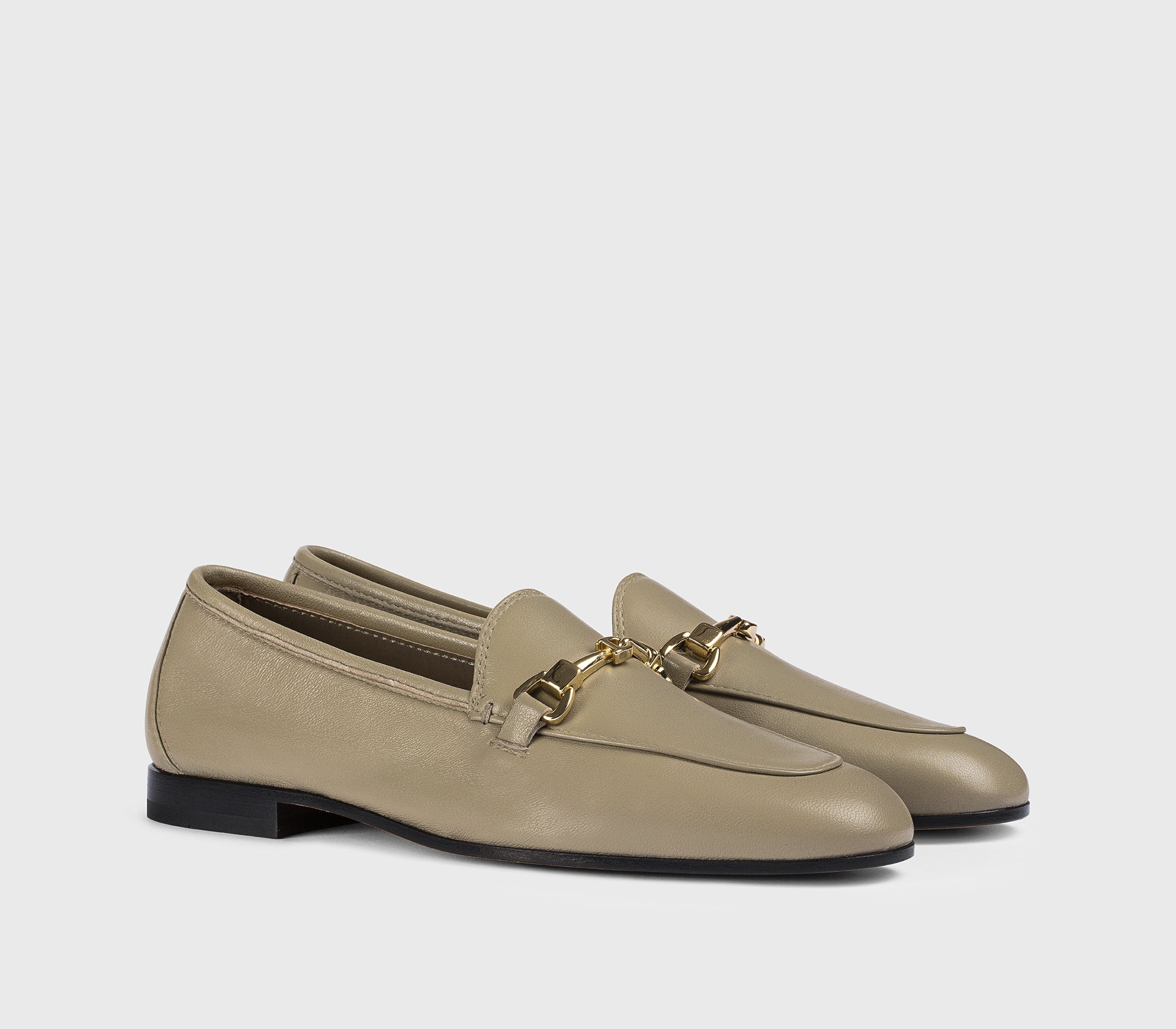 DD8878MEGNUZ279NV39 - Mocassino con morsetto in pelle verde "leave"