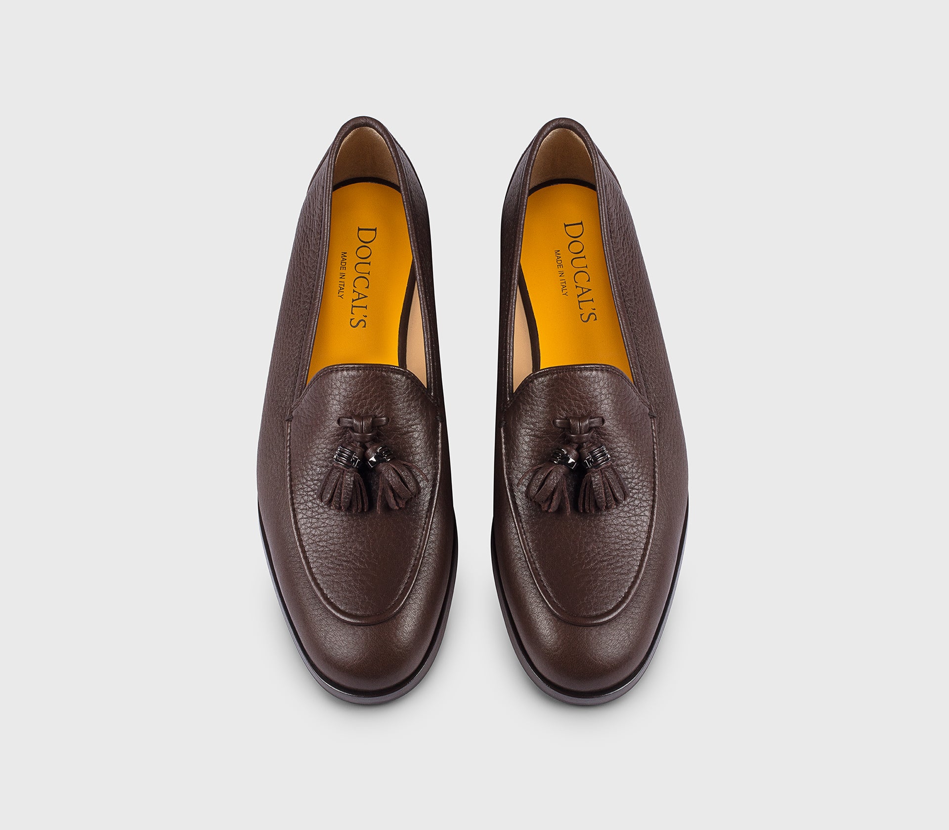 DD8943ELEAUF054TM00 - Mocassino con nappine in pelle di daino testa di moro