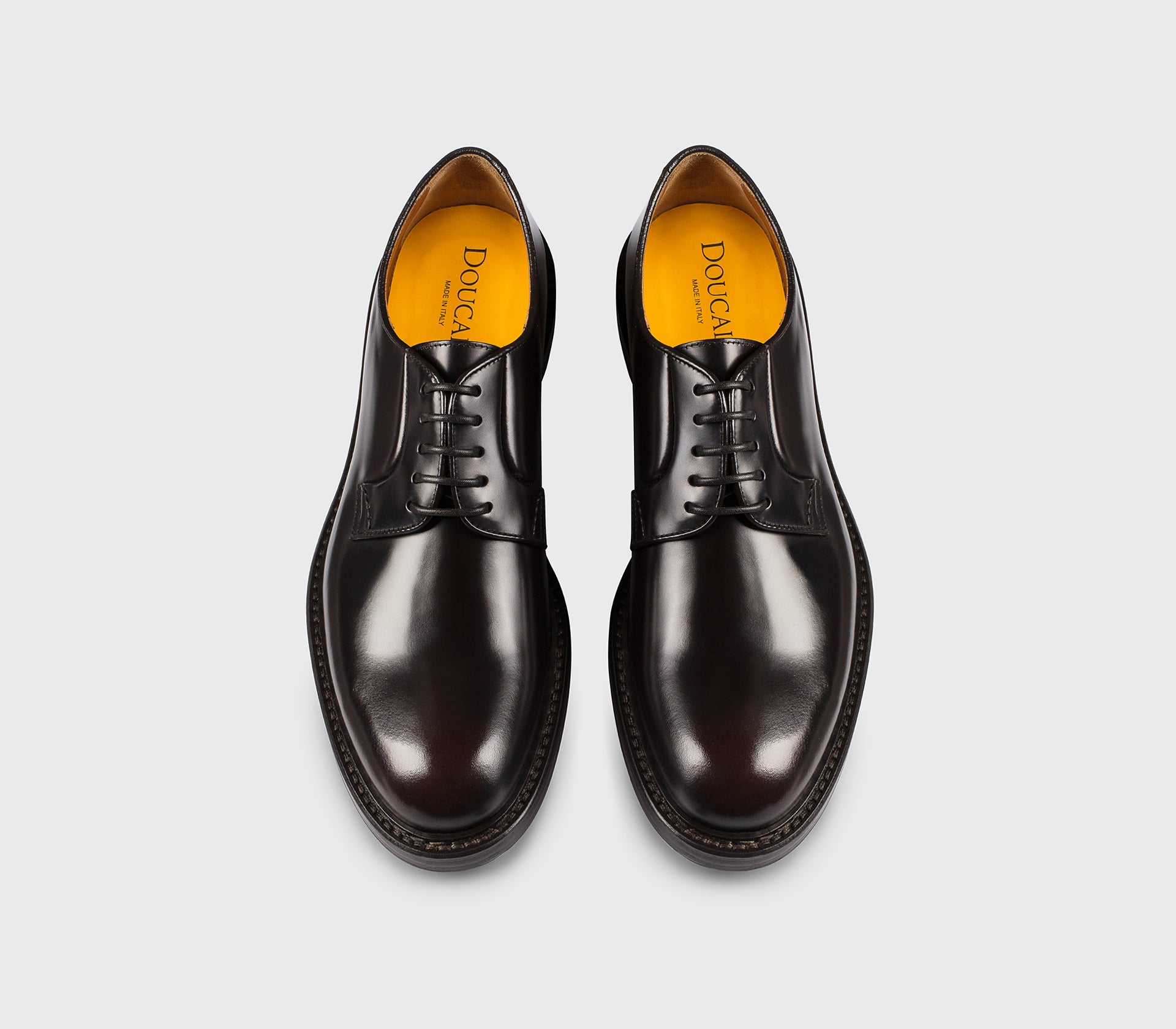 DU1385SIEWUF007TM04 - Stringata in pelle marrone