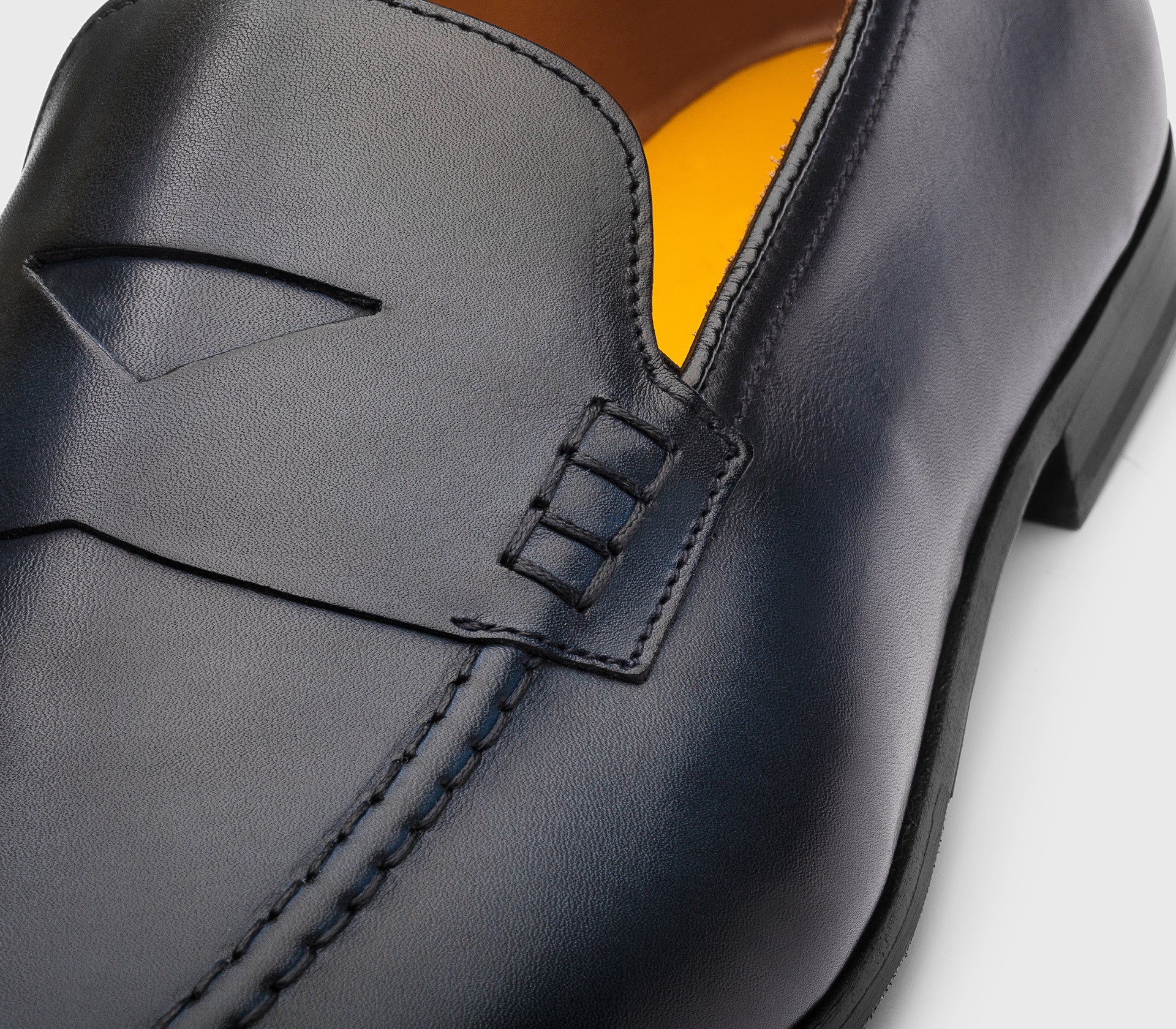 Mocassin en cuir bleu