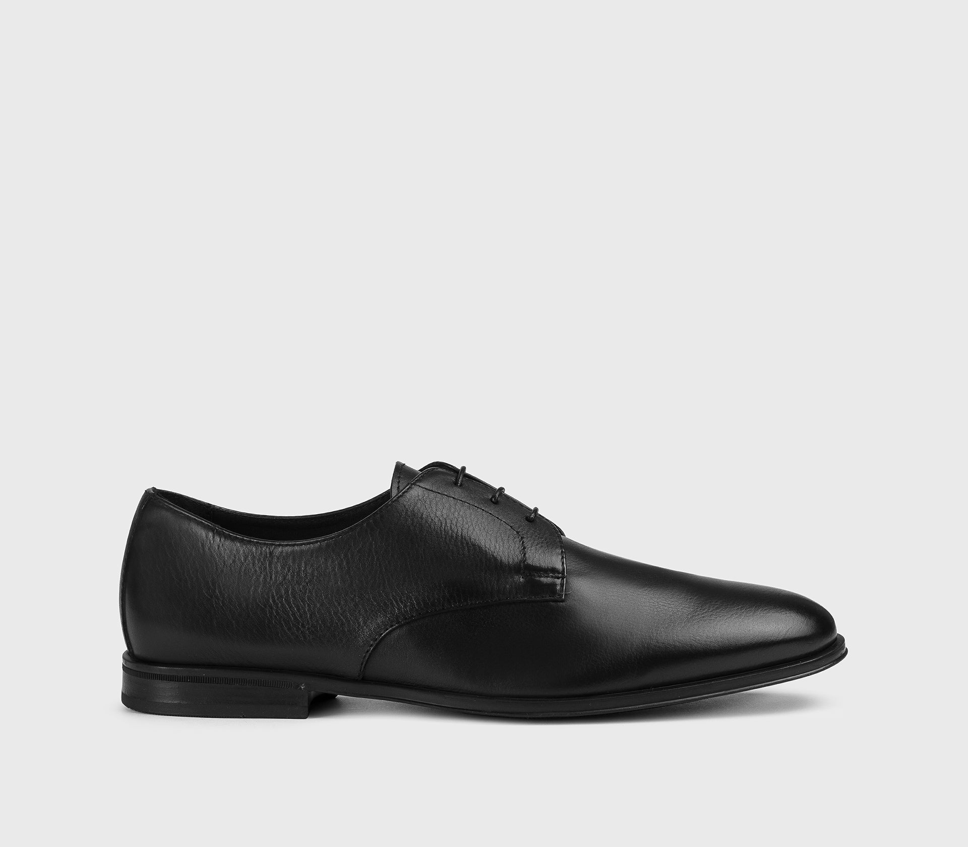 DU3394NOTTUZ216NN00 - Stringate in pelle nera
