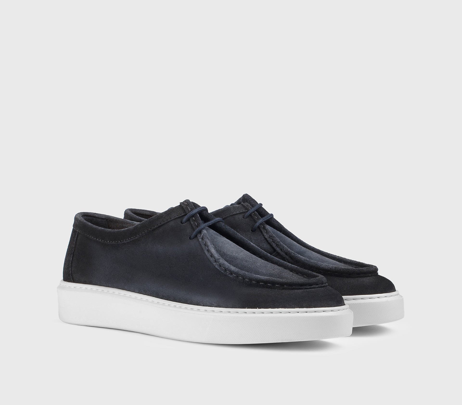 Chaussure à lacets à deux œillets en daim couleur bleu nuit
