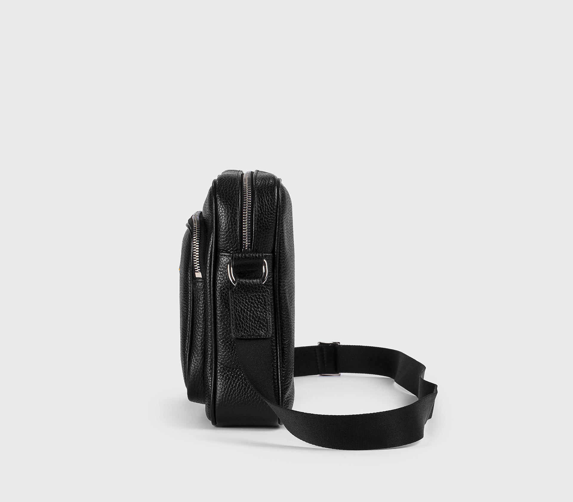 Borsa a tracolla in pelle bottalata nera