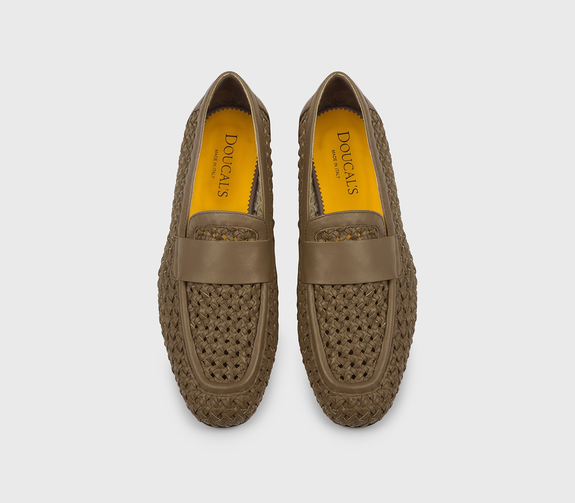 DD8686MAENUZ246NM20 - Mocassino in pelle traforata fango