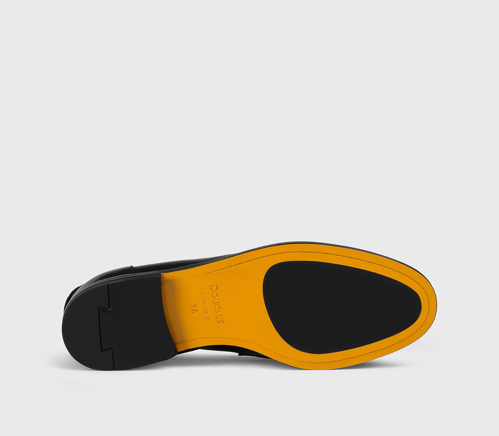 Mocassin à micro-clous en cuir noir