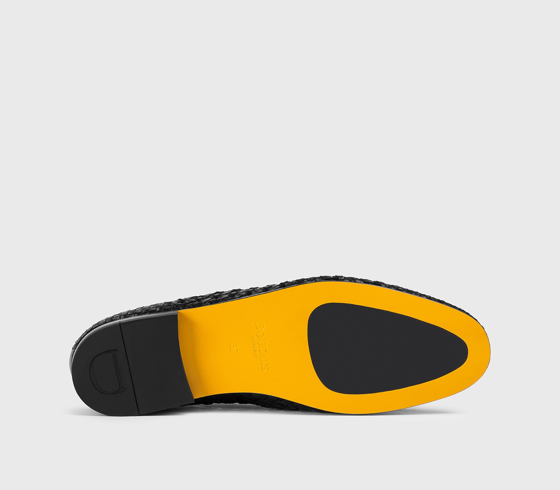 DD8875MEGNUZ280NN00 - Mocassino con nappine in pelle traforata nero