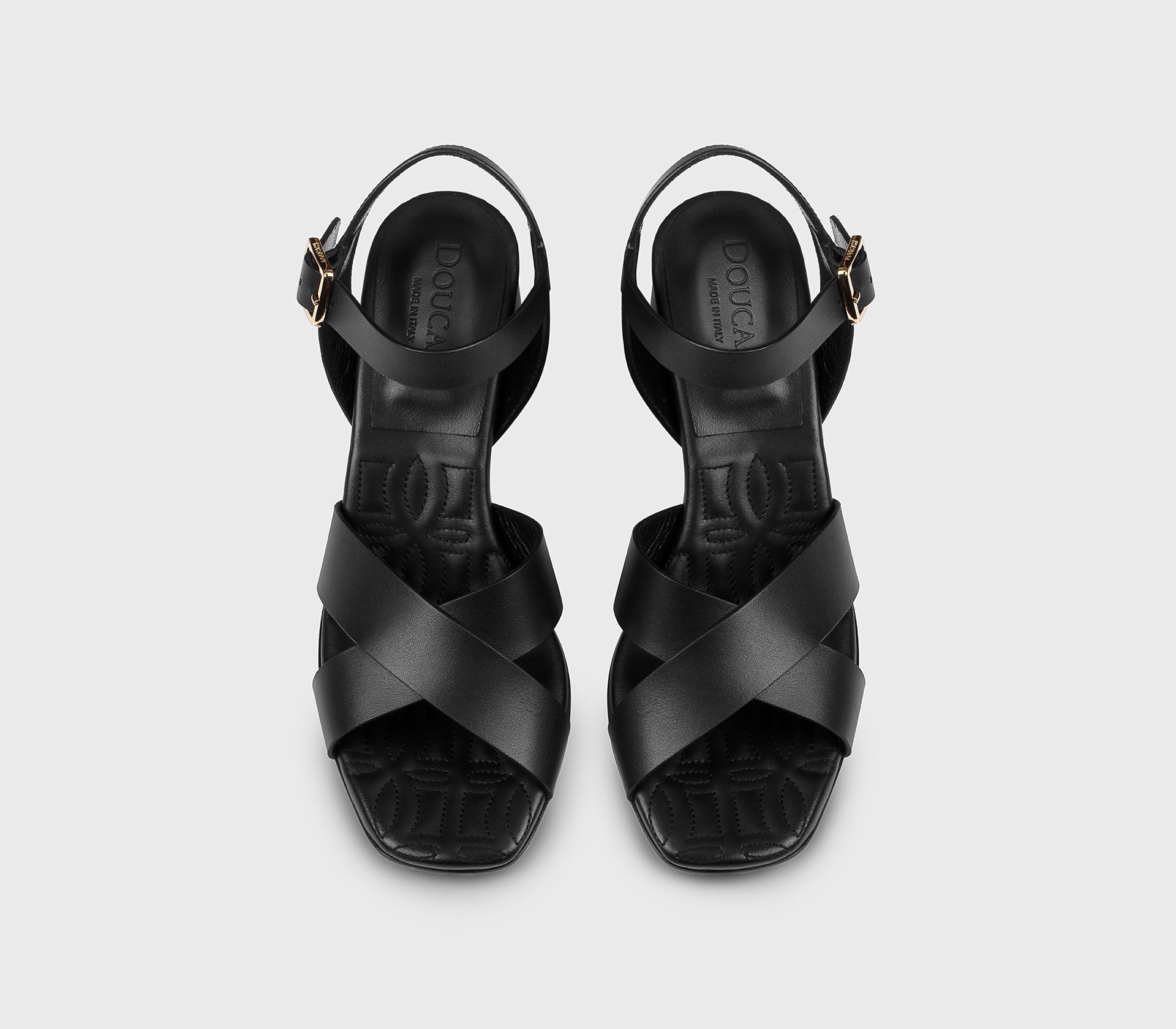 DD8884DAISUF073NN00 - Sandalo con fascia incrociata in pelle nero