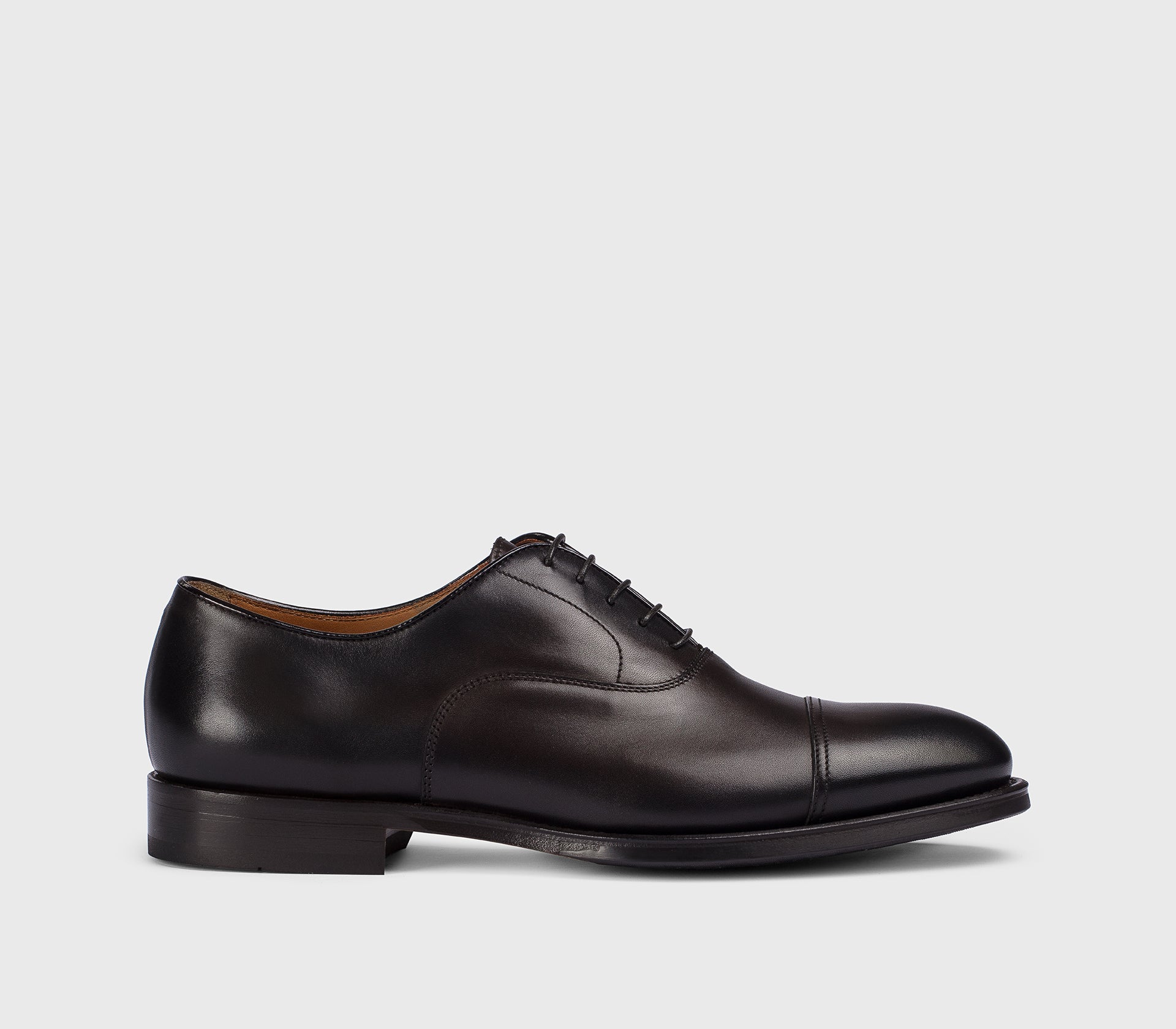 DU1002ORVXUF259TM00 - Stringata oxford in pelle testa di moro