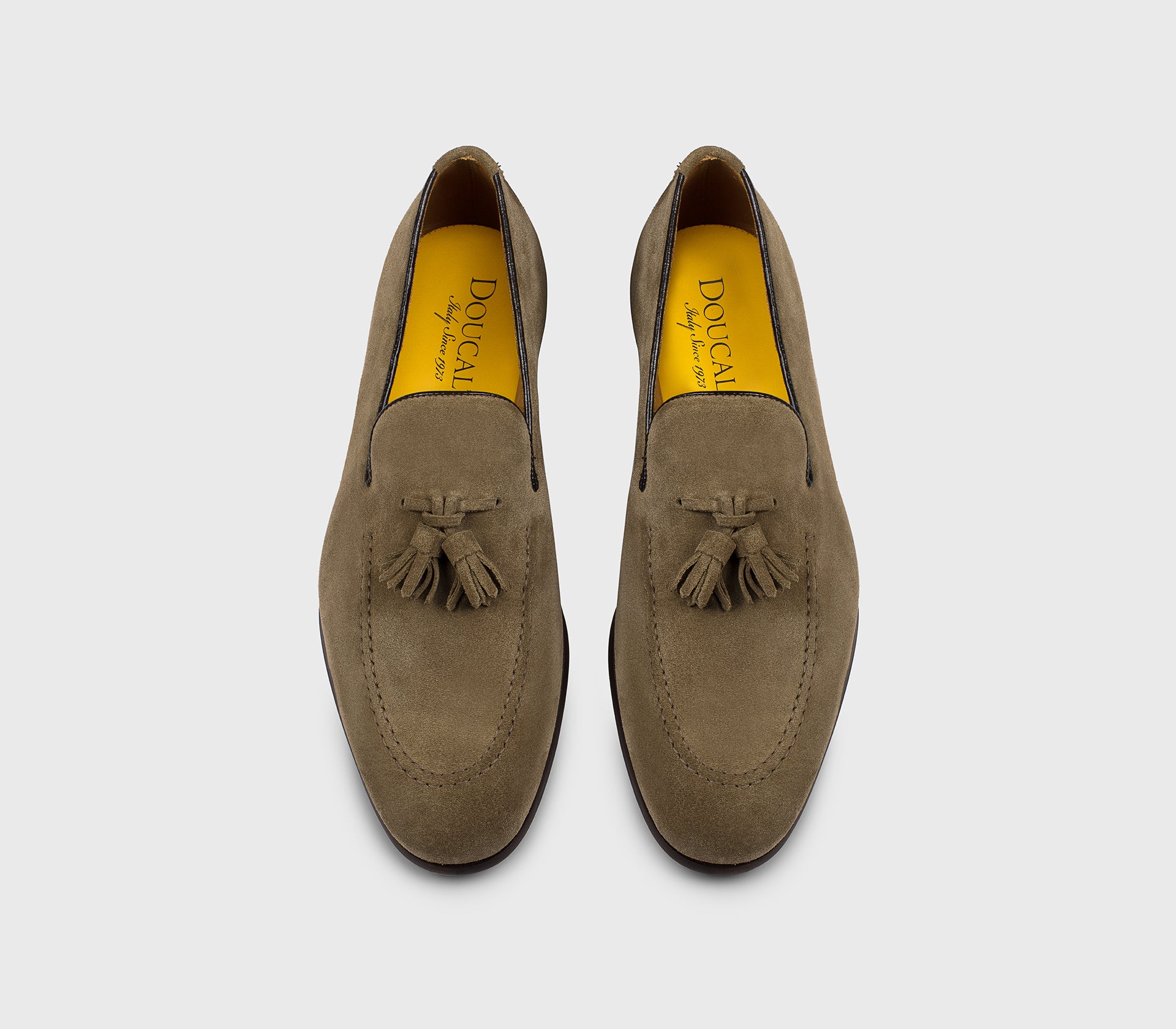 DU1080PANNUF009MM08 - Mocassino con nappine in suede cacao
