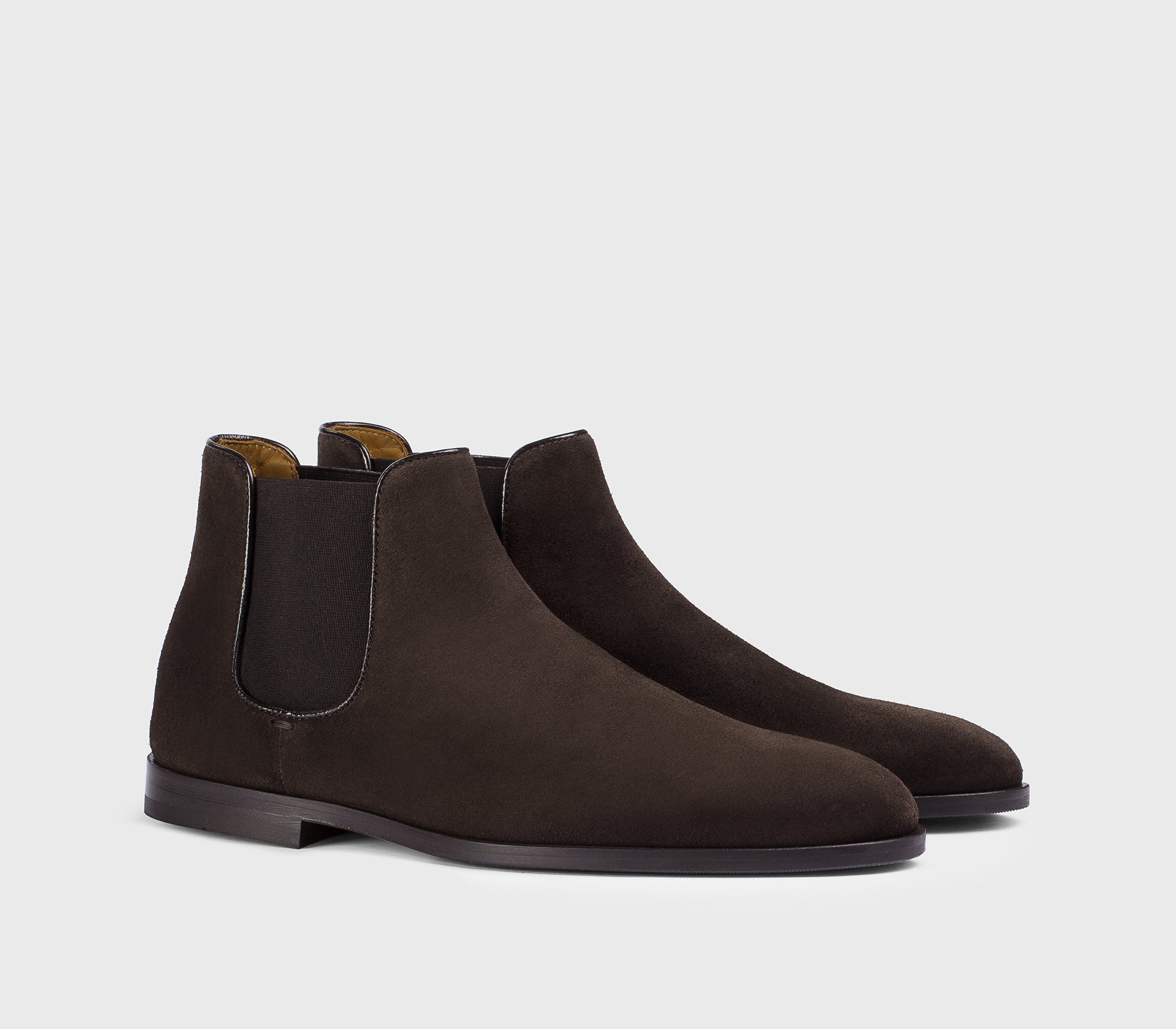 Bottine en daim brun terreux
