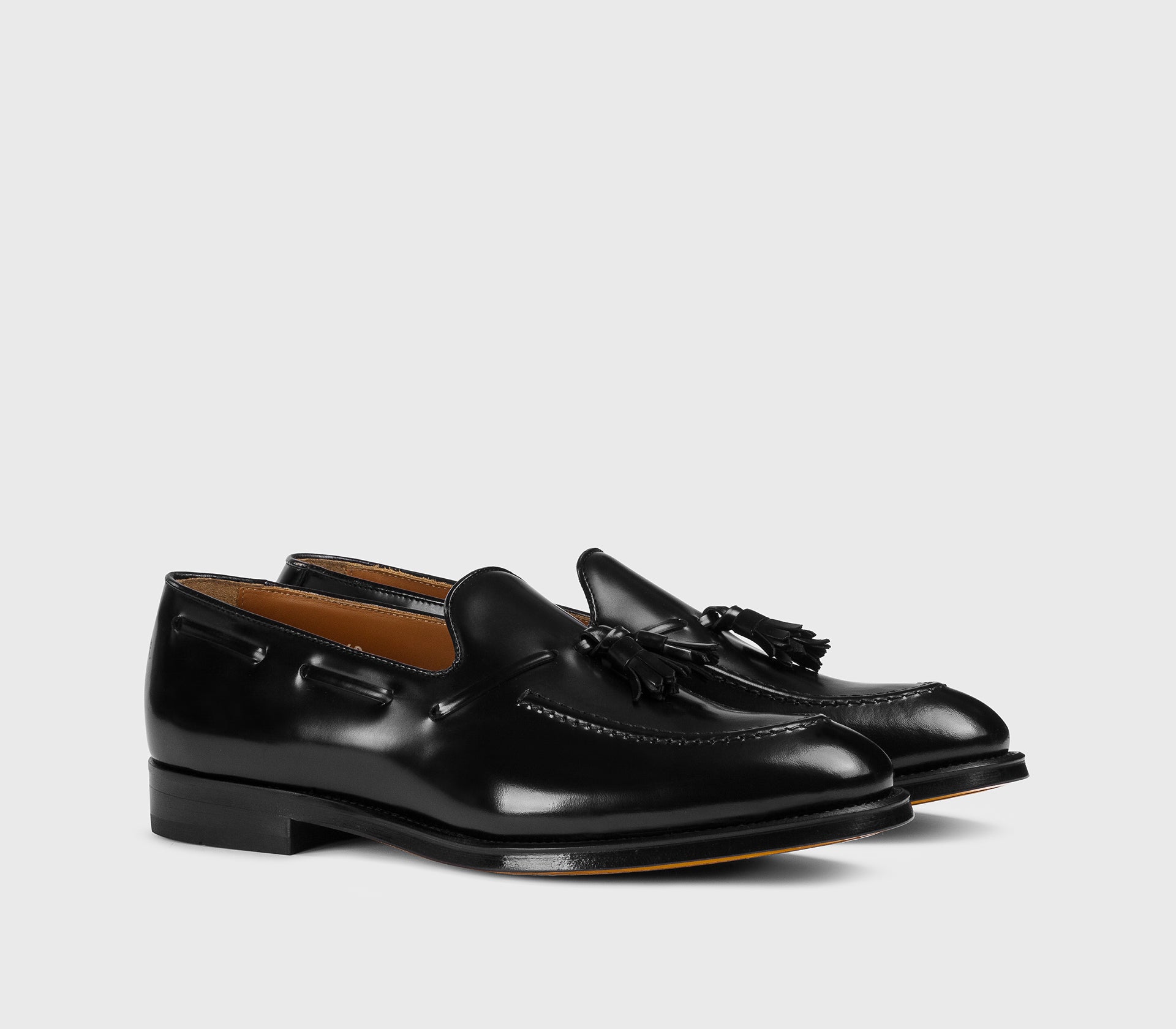 Mocassin à glands en cuir noir
