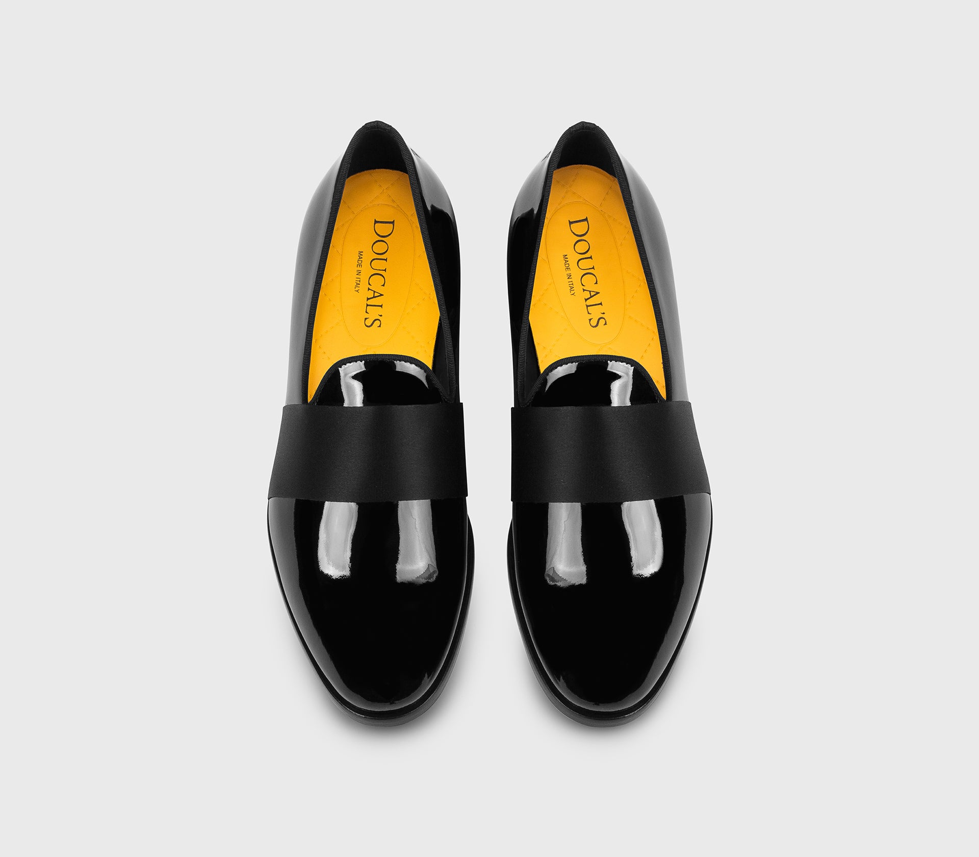 DU3530RENNUF018NN00 - Mocassino pantofola con fascia in vernice nero