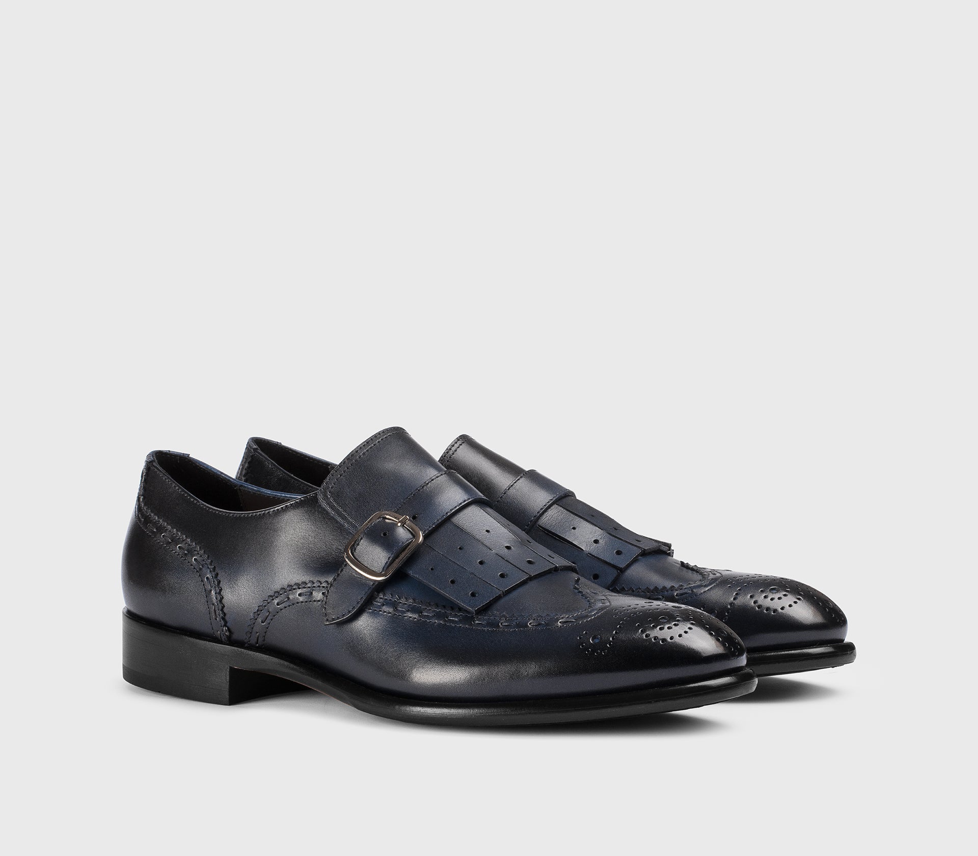 Chaussure à simple boucle avec frange en cuir bleu